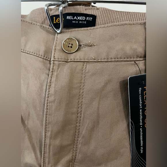 NWT Lee Stretch Capri’s size 14 - Picture 3 of 6